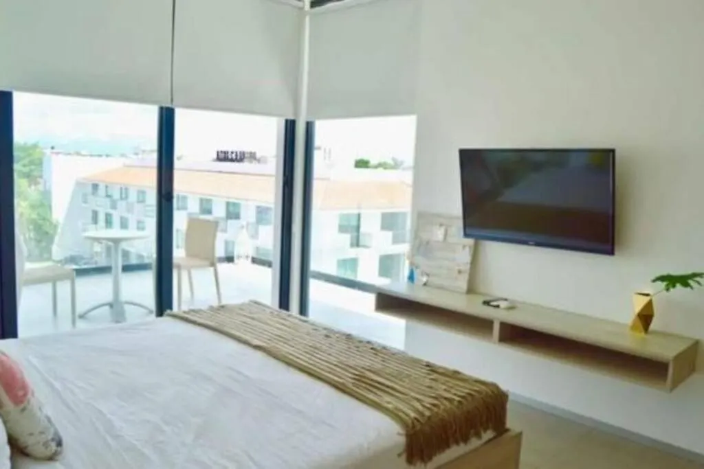 Penthouse The City location